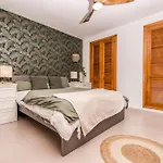 Villa Jami
